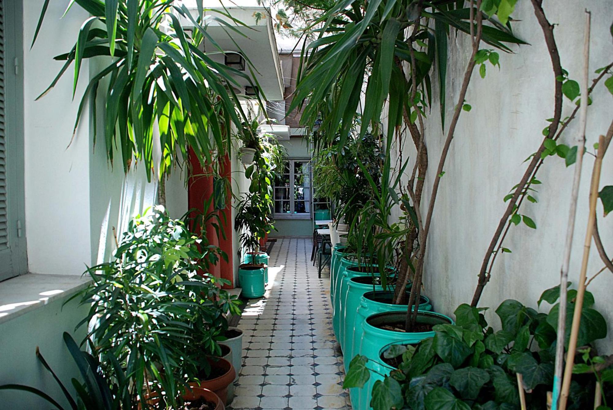 Pagration Youth Hostel Aten Exteriör bild